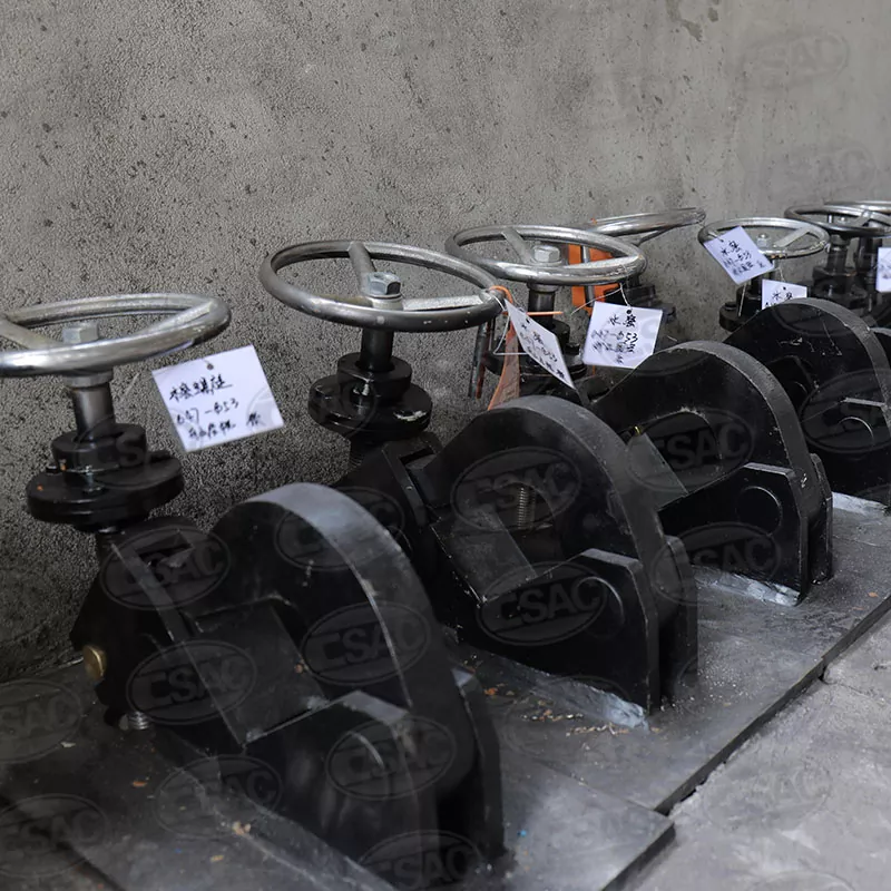 Su keçirməyən fırlanan tipli anker ayırıcı